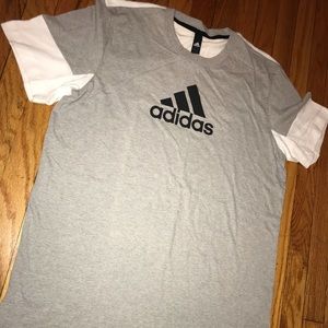 Adidas T-shirt